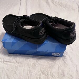 Hey Dude Black Wally Youth Basic